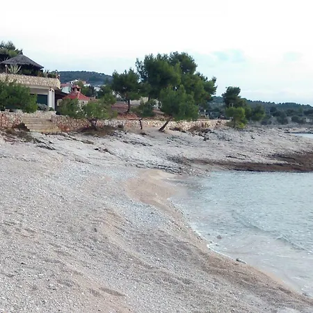 Neva Apartment Primosten