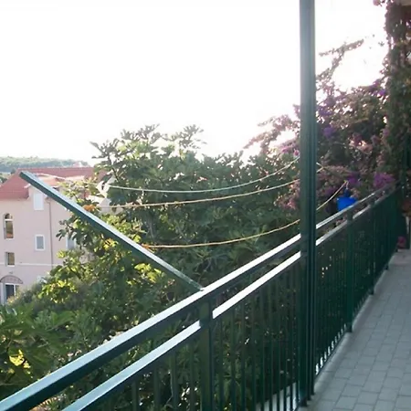 Appartamento Neva Primošten