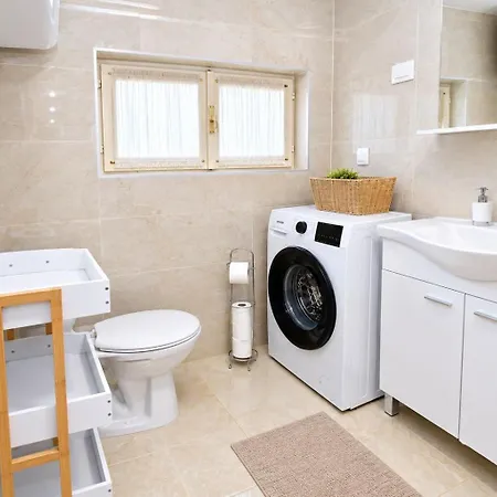 Neva Apartmán *